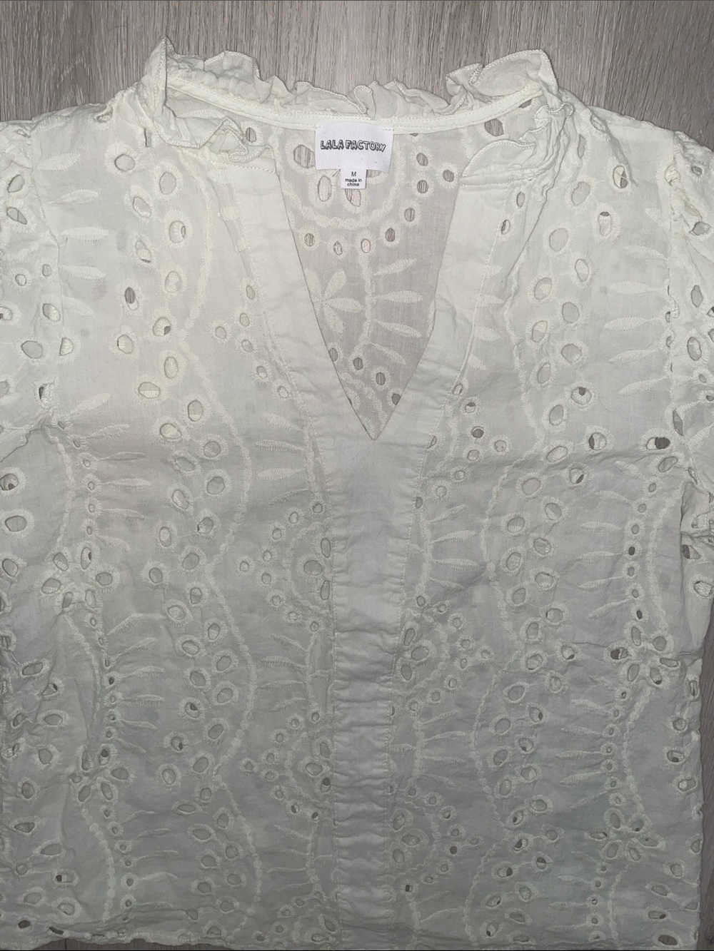Soft Neon Green Eyelet V-Neck Blouse | Womenβs Size Medium - Picture 3 of 7